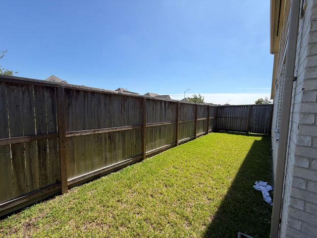 5702 Kenloch Court, Pasadena, TX 77505