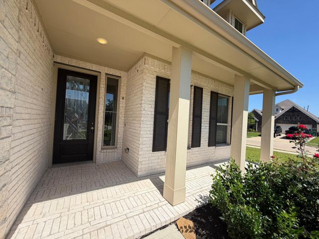 5702 Kenloch Court, Pasadena, TX 77505