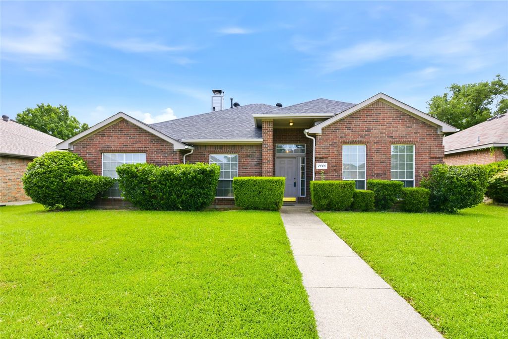 2720 Preston Creek, Mesquite, TX 75181