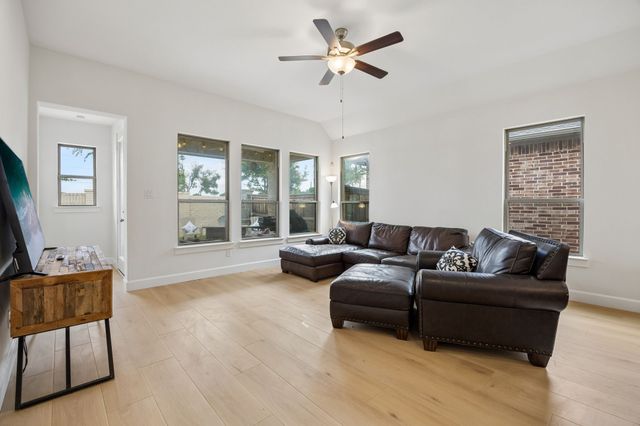 2145 Bonnell Street, Carrollton, TX 75010