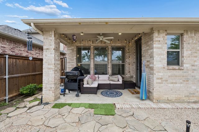 2145 Bonnell Street, Carrollton, TX 75010