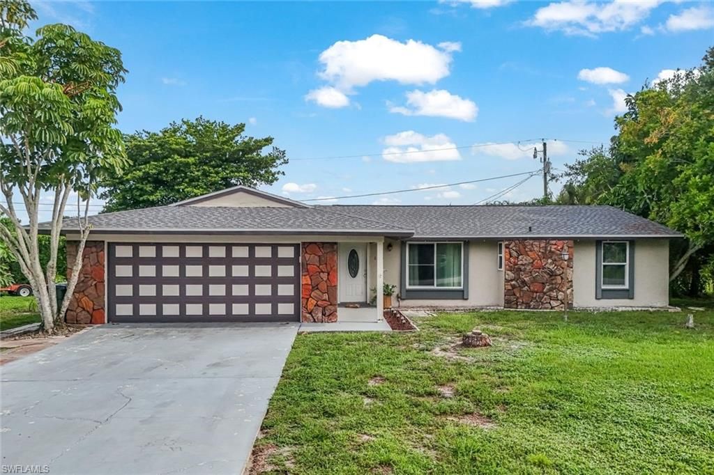 8110 Valencia RD, FORT MYERS, FL 33967 — exterior