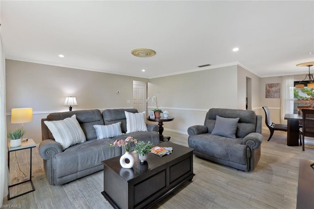 8110 Valencia RD, FORT MYERS, FL 33967 — photo 2