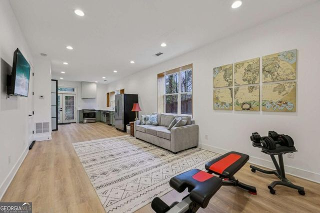 2556 Kickerillo Way SE, Atlanta, GA 30316