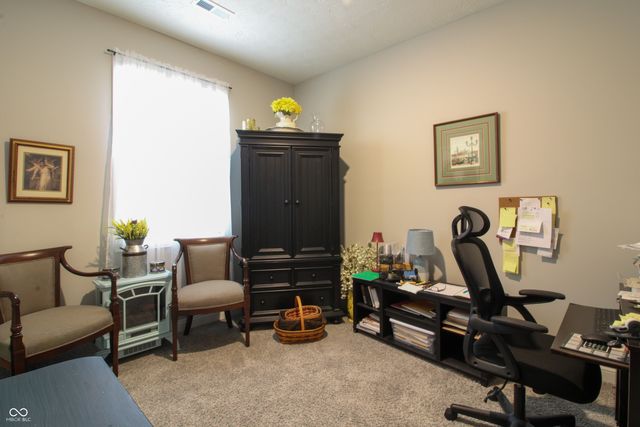 914 Ridge Rock Lane, Bargersville, IN 46106