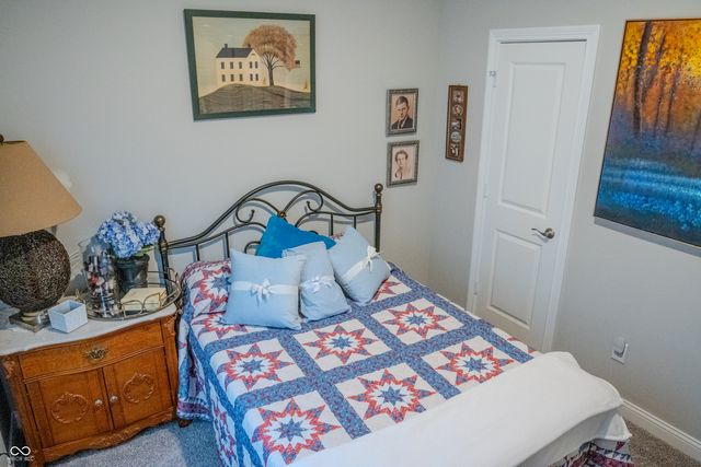 914 Ridge Rock Lane, Bargersville, IN 46106