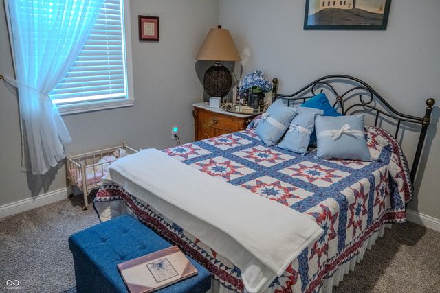 914 Ridge Rock Lane, Bargersville, IN 46106