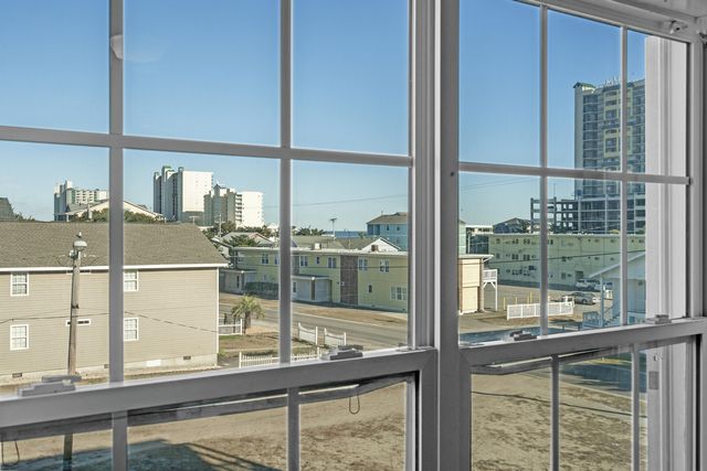 304 S Hillside Drive B, North Myrtle Beach, SC 29582