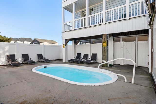 304 S Hillside Drive B, North Myrtle Beach, SC 29582