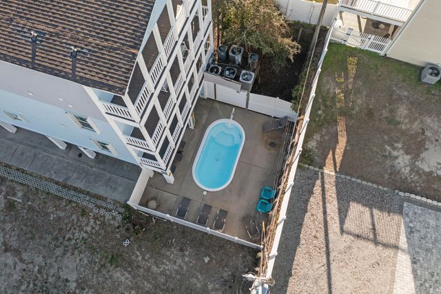 304 S Hillside Drive B, North Myrtle Beach, SC 29582