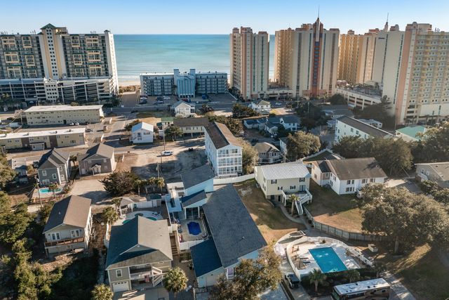 304 S Hillside Drive B, North Myrtle Beach, SC 29582