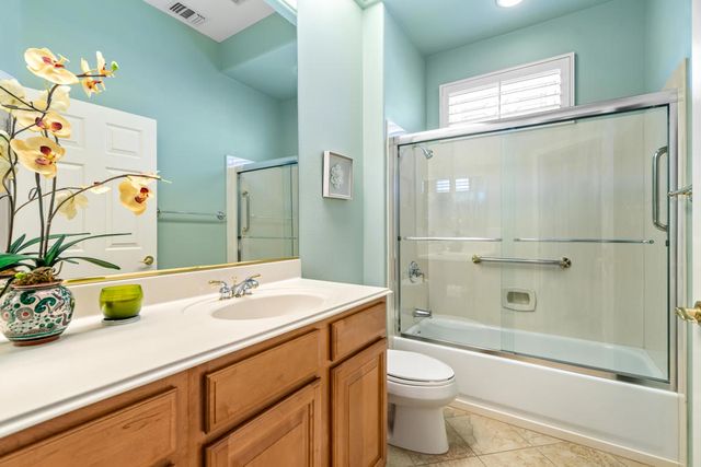 35882 Royal Sage Court, Palm Desert, CA 92211