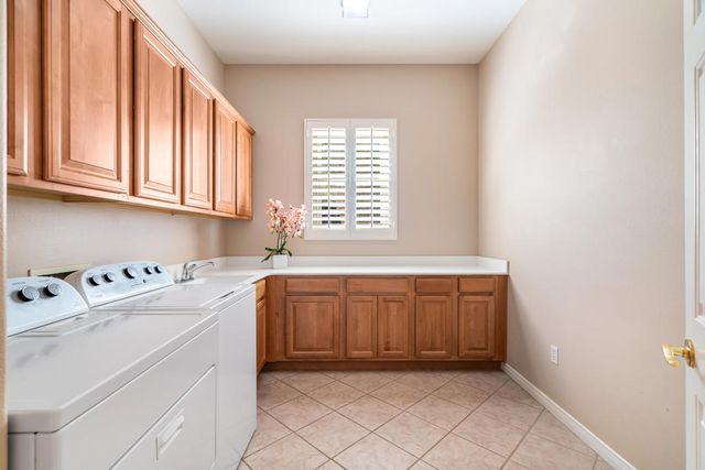 35882 Royal Sage Court, Palm Desert, CA 92211