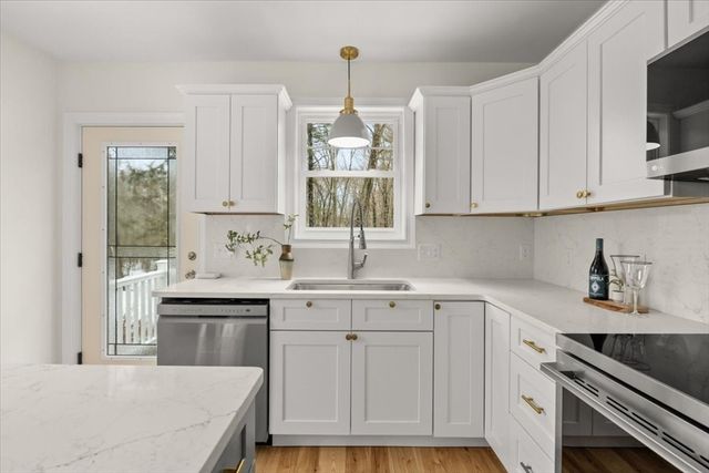 567 Park St, Attleboro, MA 02703