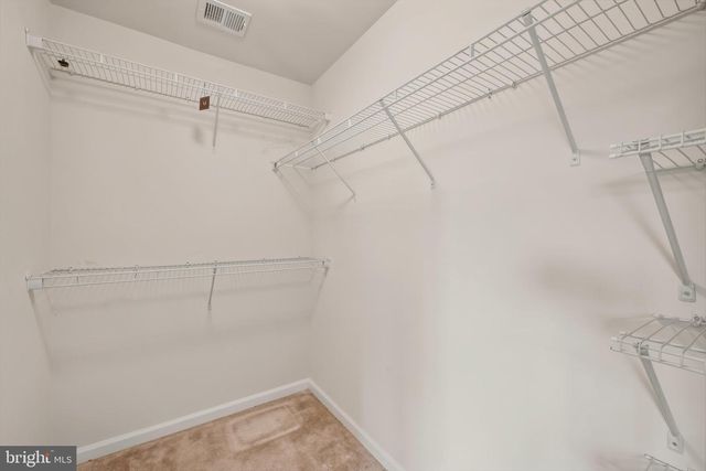 19 ONTARIO DR, Falling Waters, WV 25419