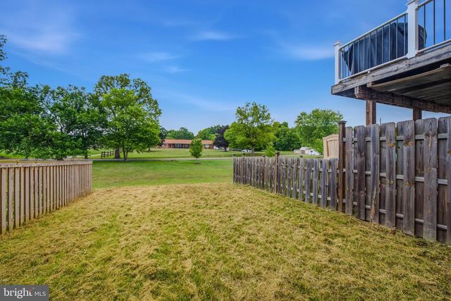 19 ONTARIO DR, Falling Waters, WV 25419