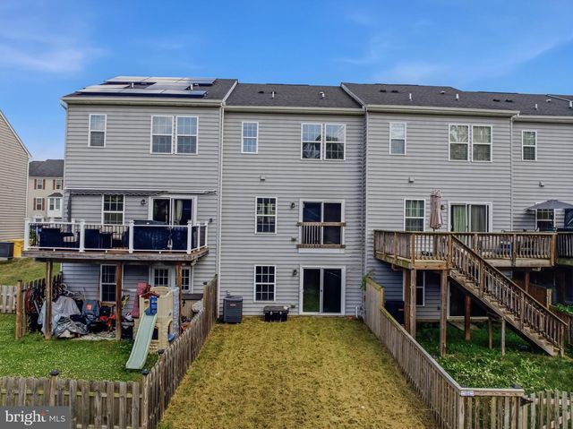 19 ONTARIO DR, Falling Waters, WV 25419