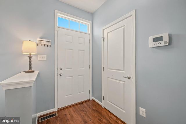 19 ONTARIO DR, Falling Waters, WV 25419