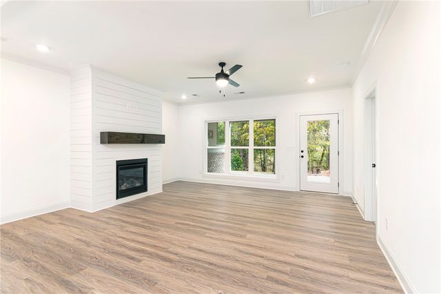 328 Point Road, Westminster, SC 29693