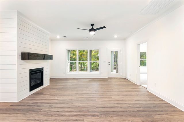 328 Point Road, Westminster, SC 29693