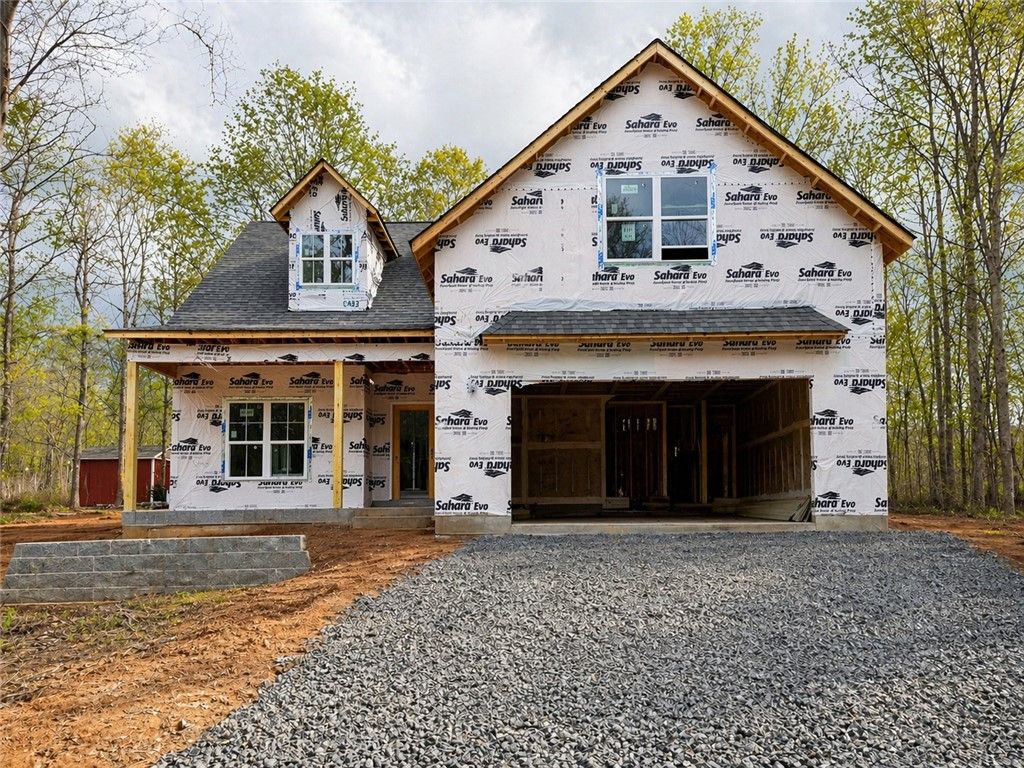 328 Point Road, Westminster, SC 29693