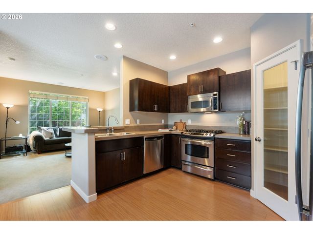 4899 Nw BLANDY Ter, Portland, OR 97229