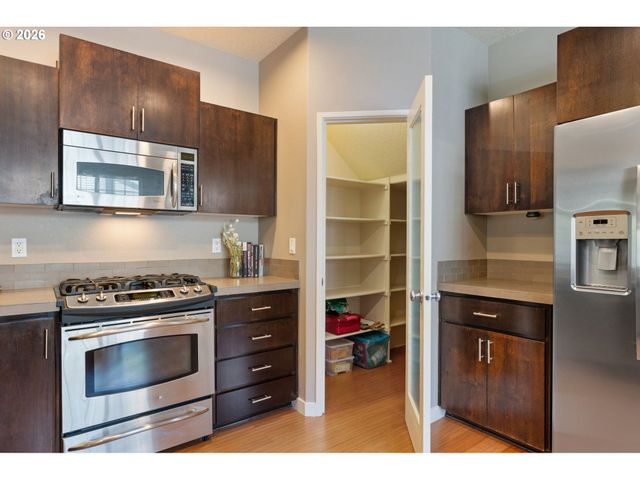 4899 Nw BLANDY Ter, Portland, OR 97229