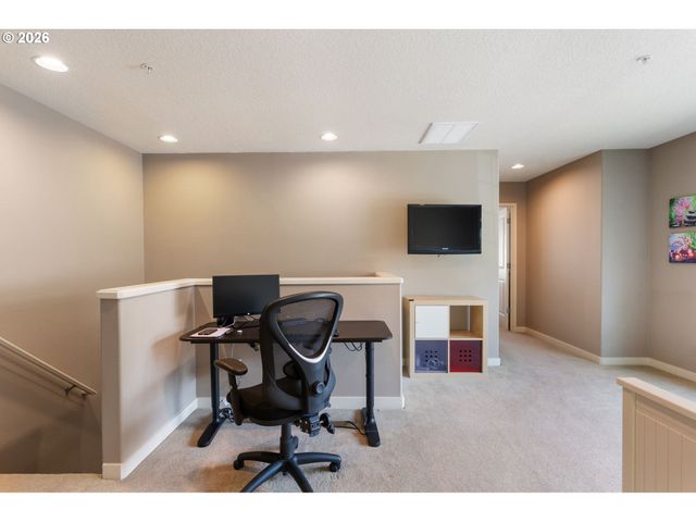 4899 Nw BLANDY Ter, Portland, OR 97229
