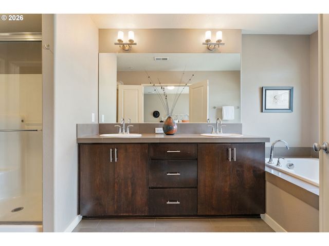 4899 Nw BLANDY Ter, Portland, OR 97229