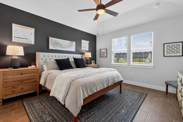 221 Sweeping Sage LN, San Marcos, TX 78666