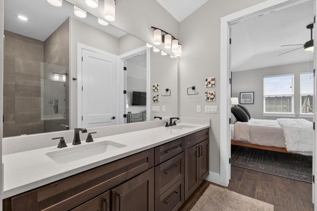 221 Sweeping Sage LN, San Marcos, TX 78666