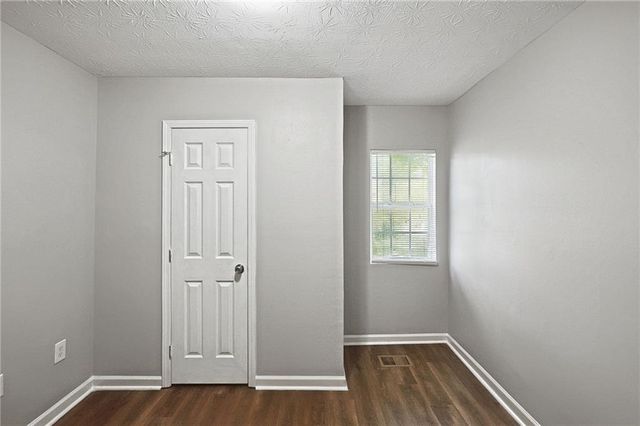 3038 Panther Trail SW, Atlanta, GA 30311