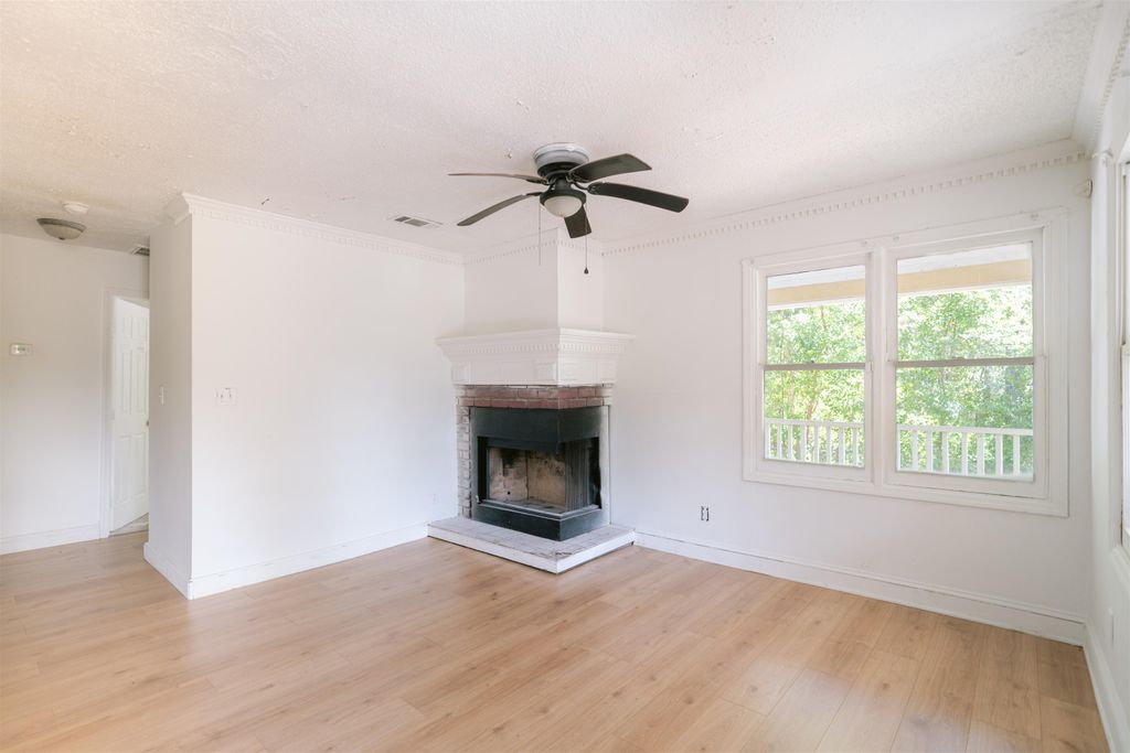 Image 2 of property listing at 3507 Southland Dr # N # A, Tallahassee, FL 32305