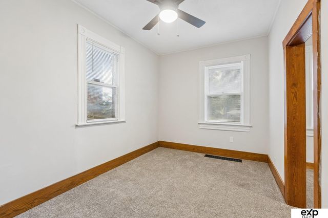 4721 California Street, Omaha, NE 68132