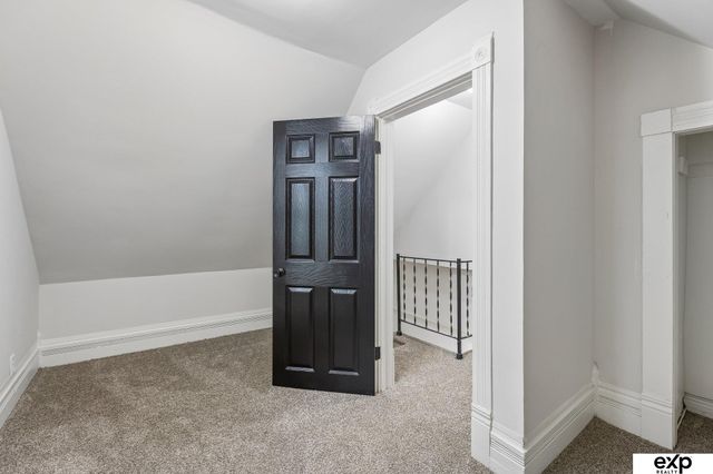 4721 California Street, Omaha, NE 68132