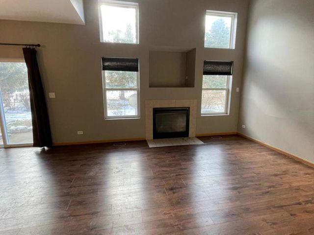 458 Landmark Avenue 458, Yorkville, IL 60560