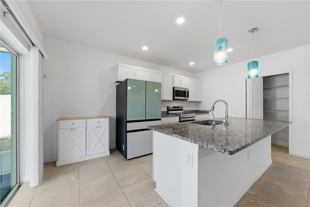 131 College Street, Kingsland, GA 31548