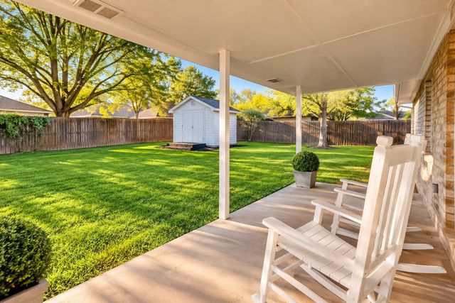 615 Rosewood Place, Joshua, TX 76058