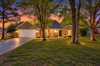 615 Rosewood Place, Joshua, TX 76058