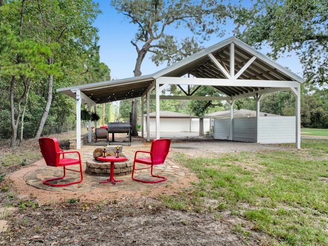 21151 Karen Switch Road, Magnolia, TX 77354