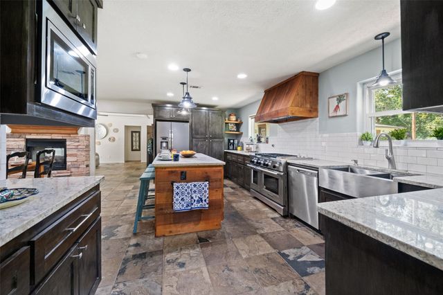 21151 Karen Switch Road, Magnolia, TX 77354