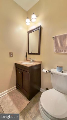 3346 OAKSHADE CT, Fairfax, VA 22033