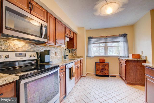 3346 OAKSHADE CT, Fairfax, VA 22033