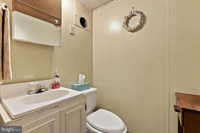 1790 PELHAM DR, York, PA 17406