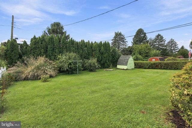 1790 PELHAM DR, York, PA 17406