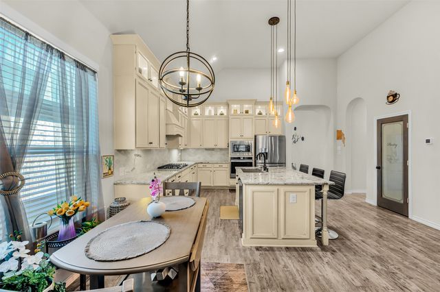 9601 Mountain Laurel Trail, Fort Worth, TX 76036