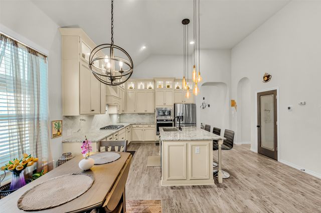 9601 Mountain Laurel Trail, Fort Worth, TX 76036