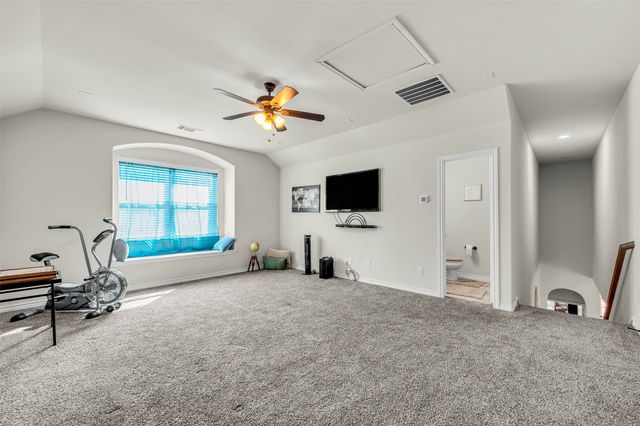 9601 Mountain Laurel Trail, Fort Worth, TX 76036