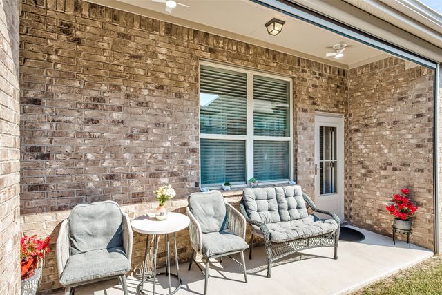 9601 Mountain Laurel Trail, Fort Worth, TX 76036