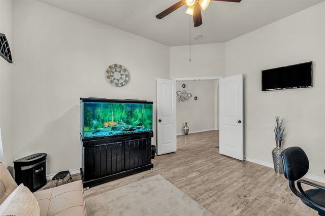 9601 Mountain Laurel Trail, Fort Worth, TX 76036